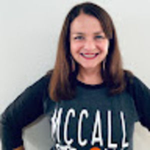 Meet your Posher, Lara